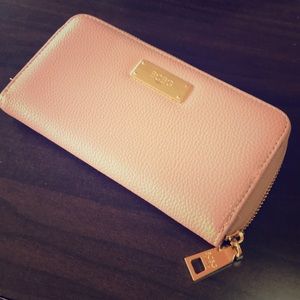 BCBG Paris clutch